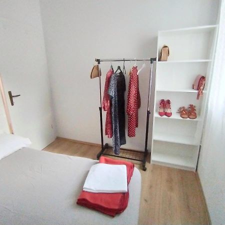 Modern Apartment With 3 Bedrooms Макарска Экстерьер фото