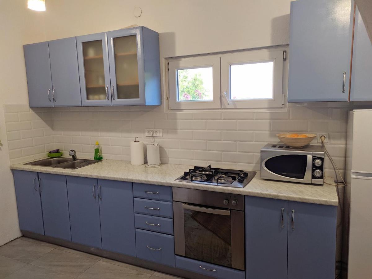 Modern Apartment With 3 Bedrooms Макарска Экстерьер фото